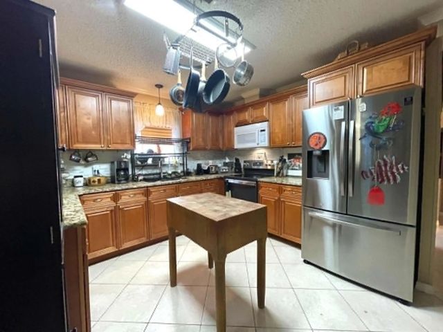 4 of 25 - 2908 Se 37th Avenue, Okeechobee, FL