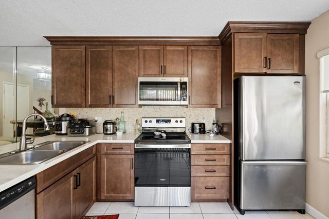 5 of 32 - 3325 Sw Sunset Trace Circle, Palm City, FL