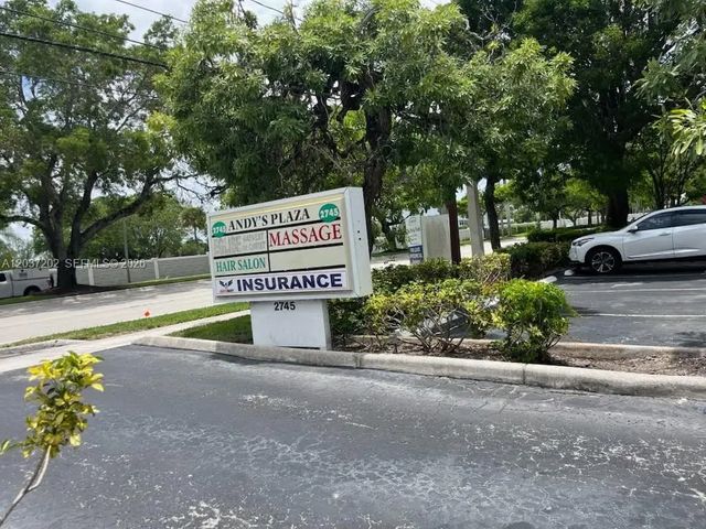 2 of 3 - 2745 W Hillsboro Boulevard #5, Deerfield Beach, FL