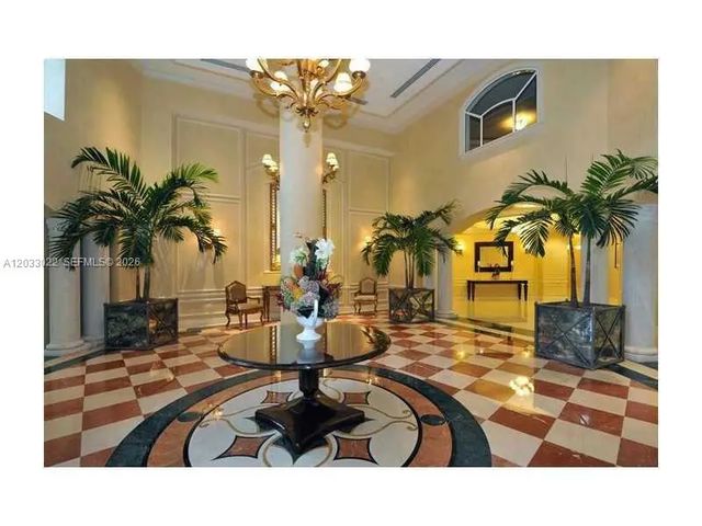 3 of 10 - 19900 E Country Club Drive #218, Aventura, FL