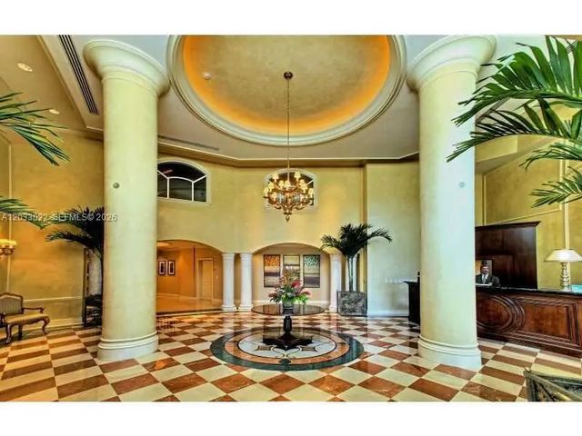 5 of 10 - 19900 E Country Club Drive #218, Aventura, FL