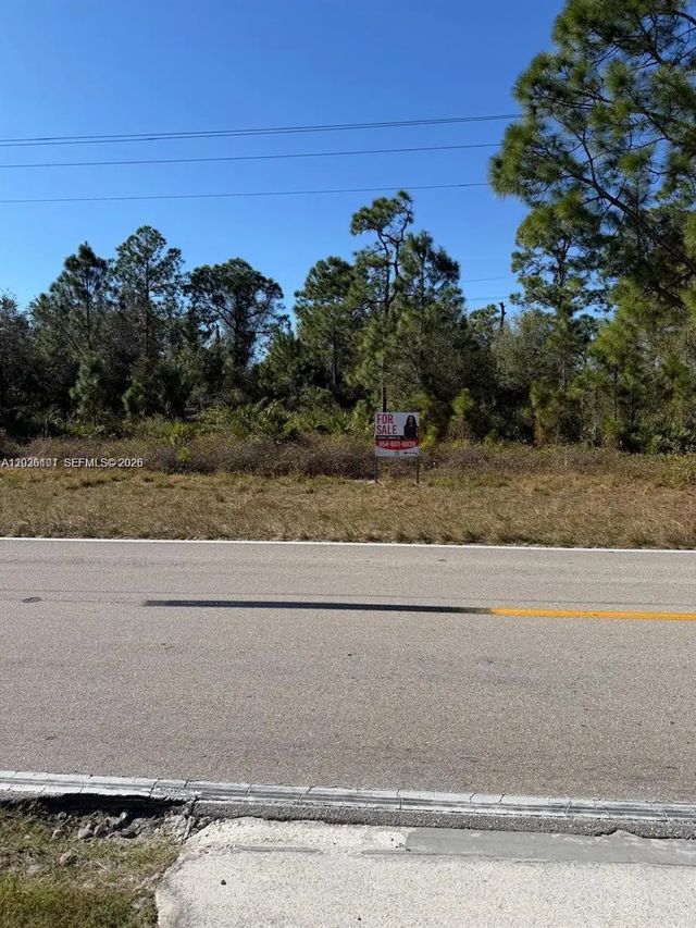 3 of 4 - 216 Columbus, Lehigh Acres, FL