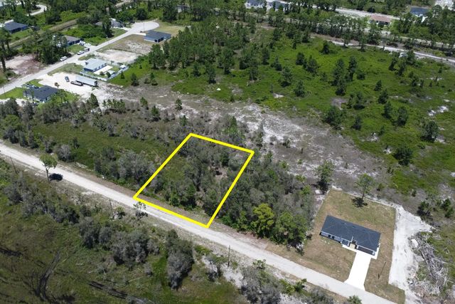 3 of 18 - 859 Burrows Avenue, Lehigh Acres, FL