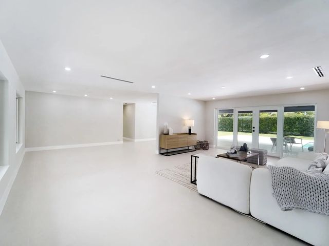 5 of 43 - 12305 Sw 73rd Avenue, Pinecrest, FL