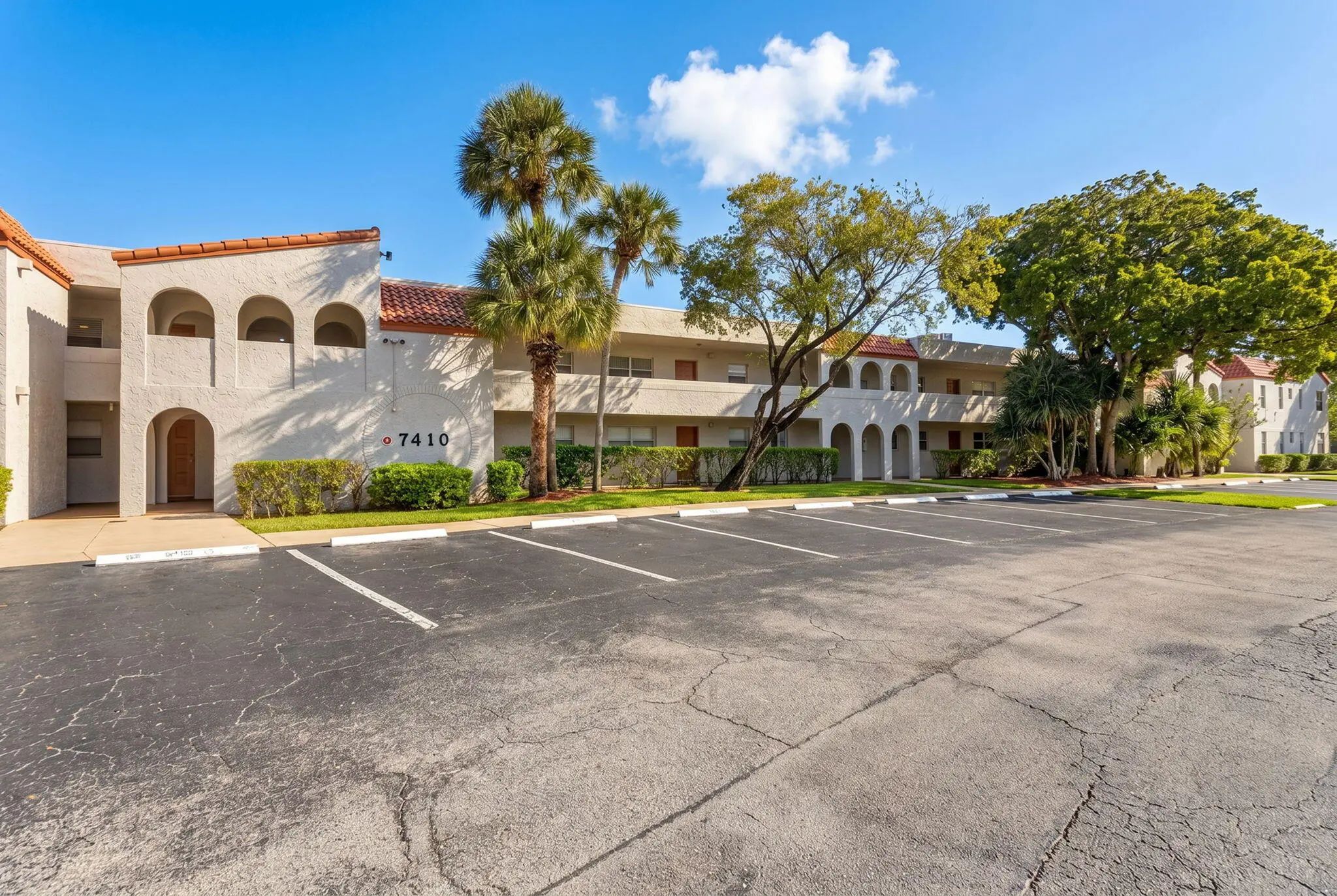 7410 Woodmont Terrace #202, Tamarac