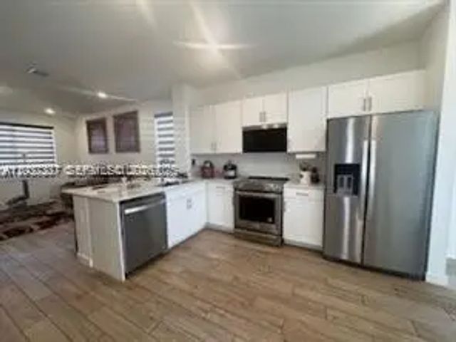 5 of 5 - 687 Se 17 Avenue, Homestead, FL