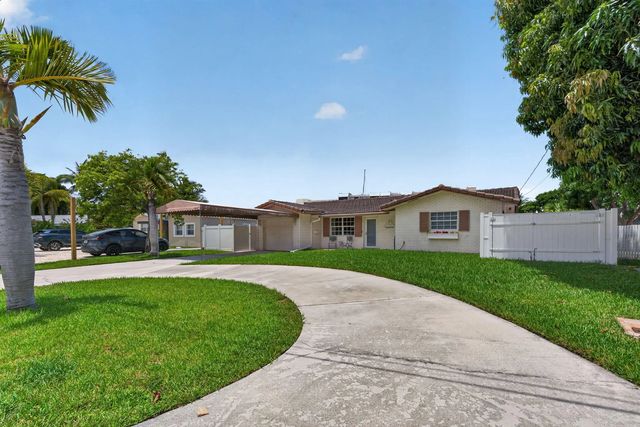 3 of 65 - 535 Ne 8th Avenue, Deerfield Beach, FL