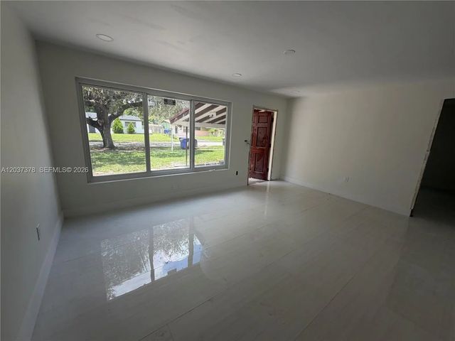 4 of 10 - 6570 Liberty Street, Hollywood, FL