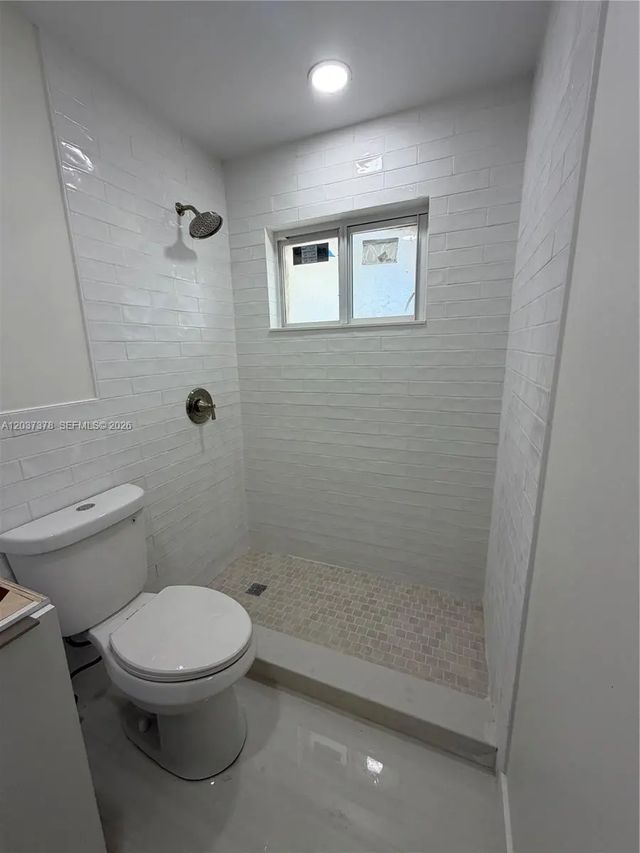 5 of 10 - 6570 Liberty Street, Hollywood, FL