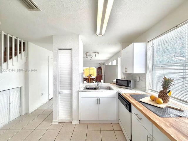19500 Sw 103rd Court #1-9, Cutler Bay