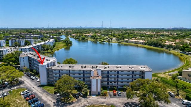 3 of 32 - 8710 N Sherman Circle #506, Miramar, FL