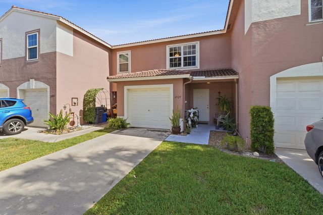 3 of 29 - 6929 Willow Creek Run, Lake Worth, FL
