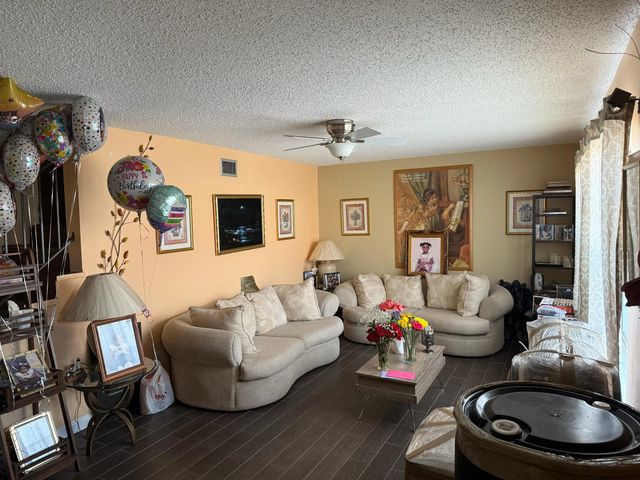5 of 33 - 76 Ann Lee Lane, Tamarac, FL