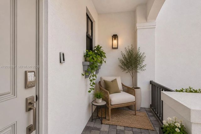 2 of 37 - 592 Nw 203rd Terrace, Miami Gardens, FL
