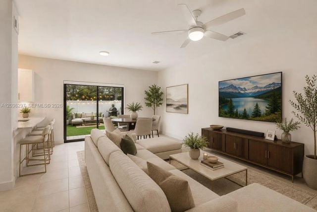 4 of 37 - 592 Nw 203rd Terrace, Miami Gardens, FL