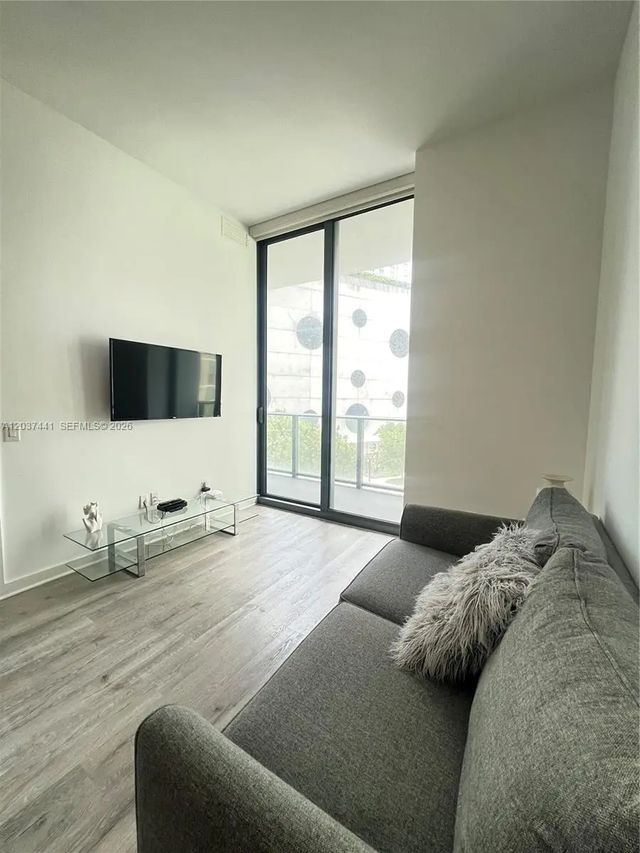 3 of 36 - 501 Ne 31st Street #202, Miami, FL