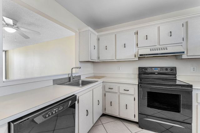 3 of 41 - 3545 S Ocean Boulevard #405, South Palm Beach, FL