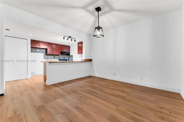 5 of 20 - 5653 Blueberry Court ## 2, Lauderhill, FL