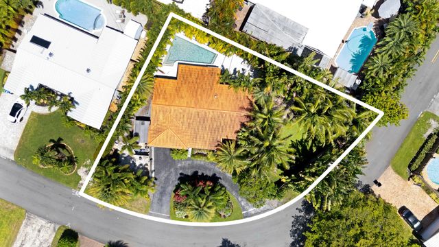 2 of 39 - 5210 Ne 17th Terrace, Fort Lauderdale, FL