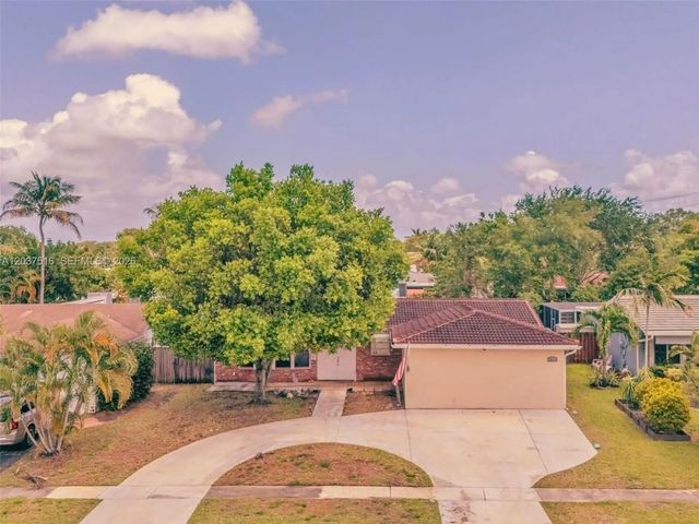 2 of 75 - 1911 N 53rd Avenue, Hollywood, FL