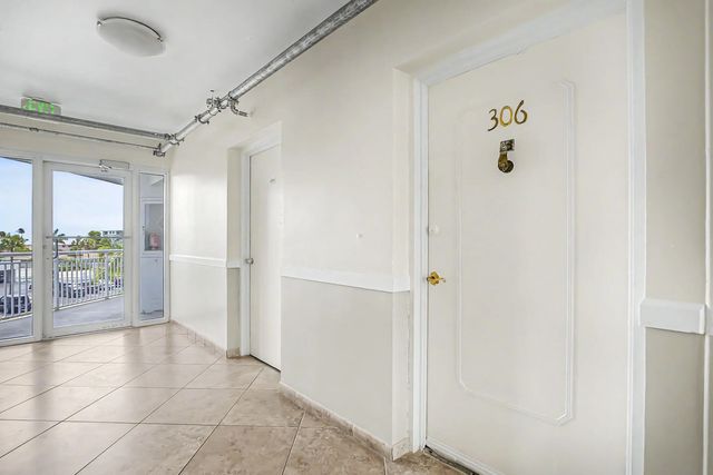 4 of 19 - 1920 S Ocean Drive #306, Fort Lauderdale, FL