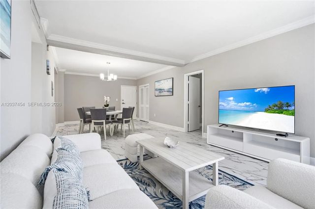 3 of 17 - 401 69th Street #313, Miami Beach, FL