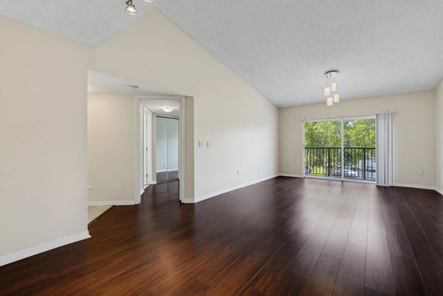 3 of 45 - 400 N Crestwood Ct Court N #417, Royal Palm Beach, FL