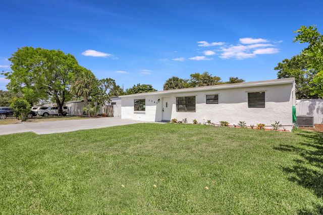 3 of 27 - 3060 Ne 12th Avenue, Pompano Beach, FL