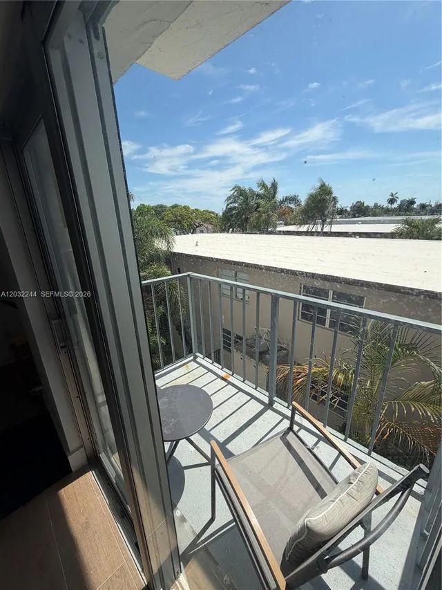 1960 Marseille Drive #304, Miami Beach