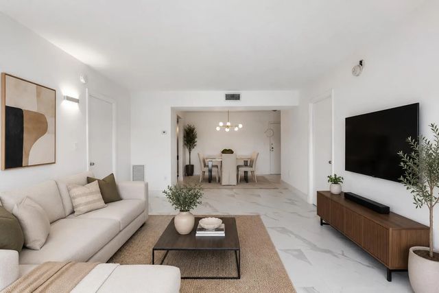 4164 Inverrary Drive #412, Lauderhill