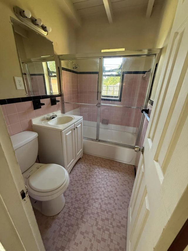 5 of 7 - 2349 Nw 13th Court, Fort Lauderdale, FL