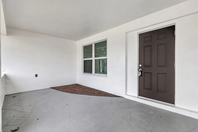 4 of 49 - 1408 Cochran Drive, Lake Worth Beach, FL