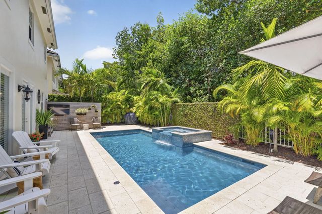 2 of 63 - 2021 Sw 14th Terrace, Fort Lauderdale, FL