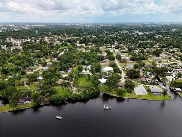 5 of 21 - 304 Royal Palm Park Road, Fort Myers, FL