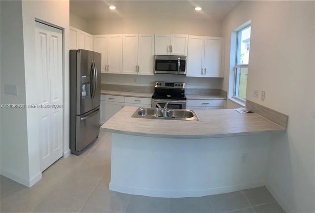 2 of 5 - 2684 Se 12 Street, Homestead, FL