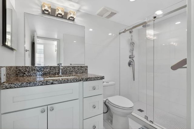 3 of 52 - 180 Yacht Club Way #304, Hypoluxo, FL