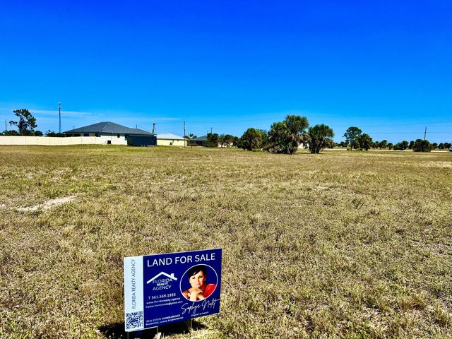 2 of 8 - 26 Hull Court, Placida, FL