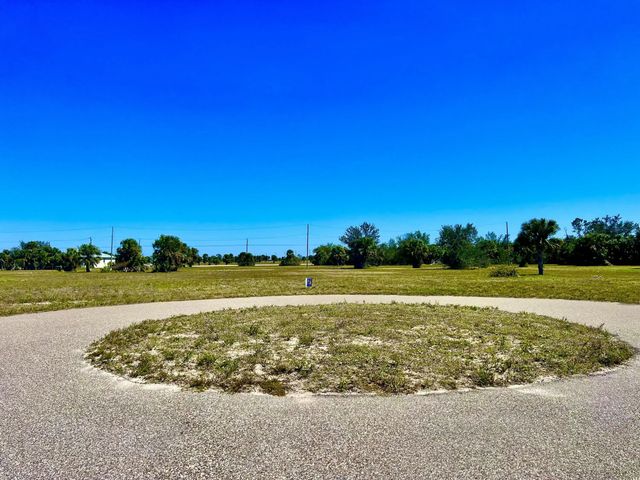 3 of 8 - 26 Hull Court, Placida, FL