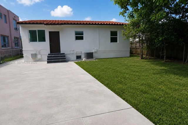 3 of 16 - 4240 Sw 14th Street, Miami, FL