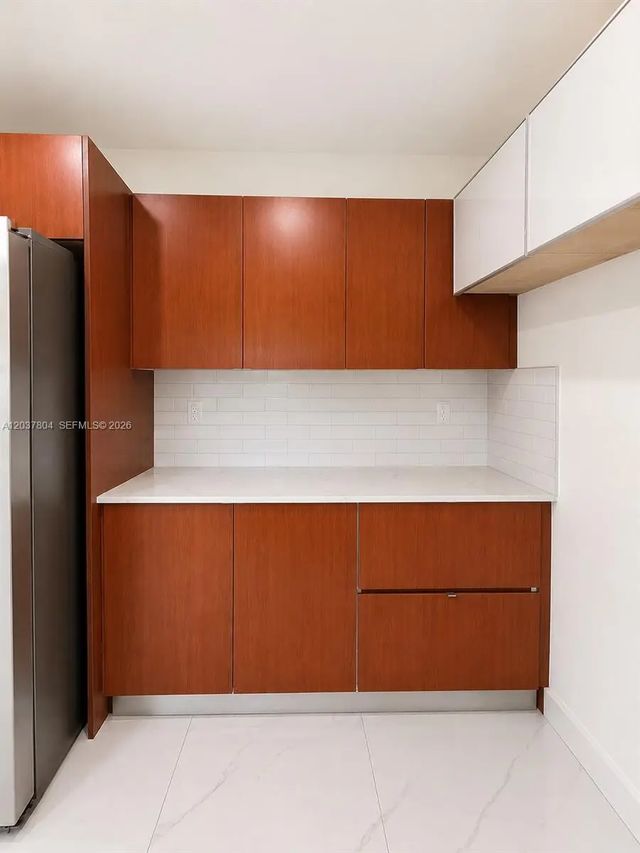 4 of 16 - 4240 Sw 14th Street, Miami, FL