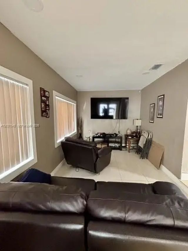 4 of 30 - 7461 Douglas Street, Hollywood, FL