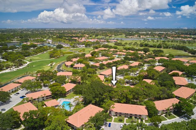 563 Brackenwood Place, Palm Beach Gardens
