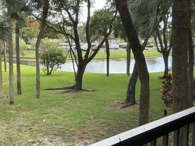 3301 Nw 47th Terrace #210, Lauderdale Lakes