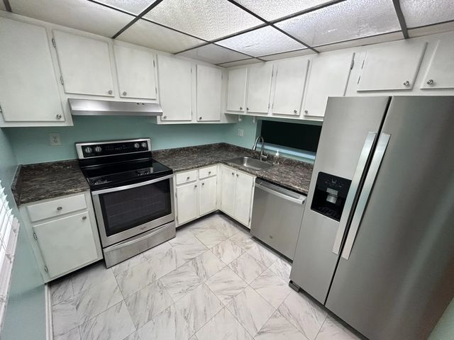 4 of 13 - 3301 Nw 47th Terrace #210, Lauderdale Lakes, FL