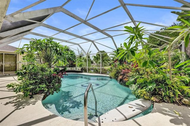 4 of 22 - 462 Ne Cornwall, Port St. Lucie, FL