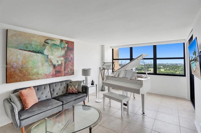 3 of 65 - 2555 Collins Avenue #1508, Miami Beach, FL
