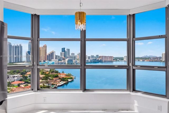 2 of 22 - 19195 Ne 36th Court #2301, Aventura, FL