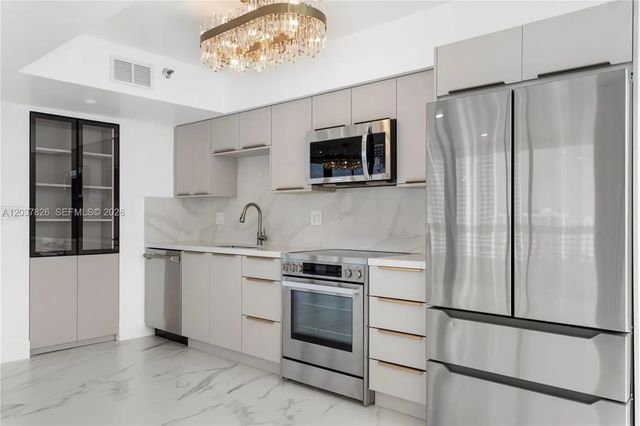 5 of 22 - 19195 Ne 36th Court #2301, Aventura, FL