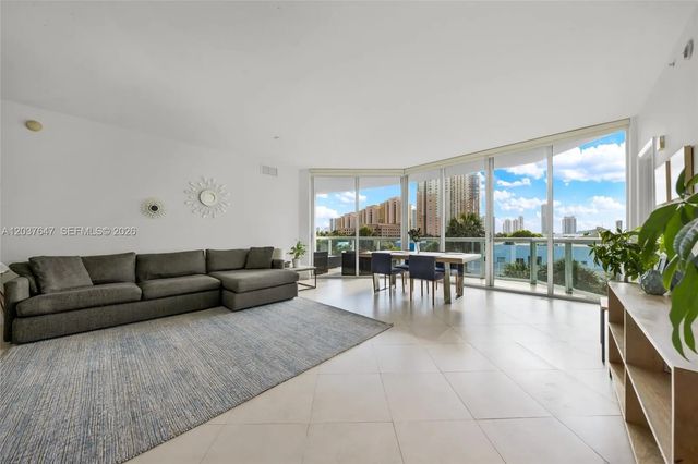 4 of 38 - 3131 Ne 188th Street #2-506, Aventura, FL