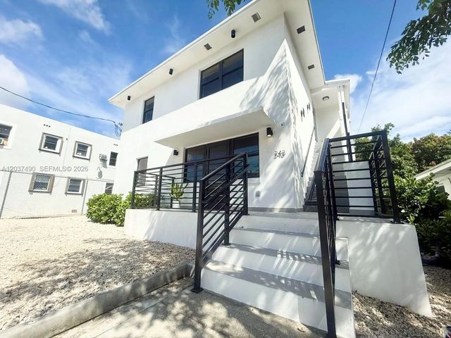 243 Nw 32nd Street, Miami